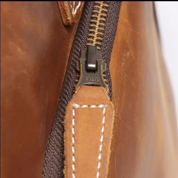 Mullis Mercantile Leather Weekender Bag, an ideal men's classic. Perfect for overnight stays, full-grain leather, a retro design, gym, and a YKK zipper, brown. (22 inch Vintage Leather Duffle)