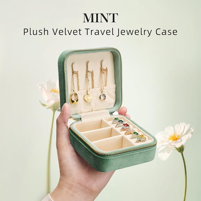 Travel Jewelry Case, Small Plush Velvet Jewelry Box for Women and Girls, Portable Jewelry holder organizer for Rings Earrings Necklaces Bracelets(Mint)