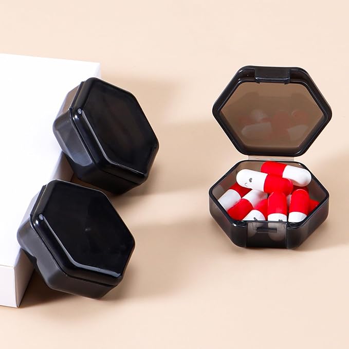 Small Pill Case Travel Pill Box Cute Pill Organizer for Purse Portable Daily Medicine Organizer 1 Compartment Pill Holder for Vitamins, Fish Oil, Supplements