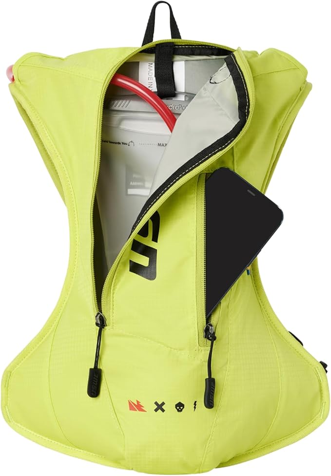 USWE Outlander Moto Hydration Pack, Running, Hiking Hydration Backpack with Water Bladder, Hydropack for Men and Women, Backpack Gear and Equipment for Cycling, MTB
