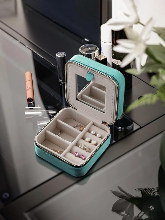 S.Leaf Travel Jewelry Box - Portable Case for Women - Suede Touch Mint Green