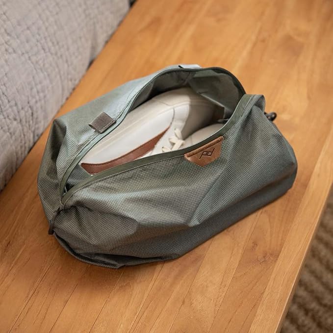 Peak Design Shoe Pouch, Sage, Ultralight Travel Organizer Bag for Shoes or Other Items, Weatherproof Shell, Packs into Itself, Fits 1–2 Pairs of Shoes, Works with Peak Design Travel Bags