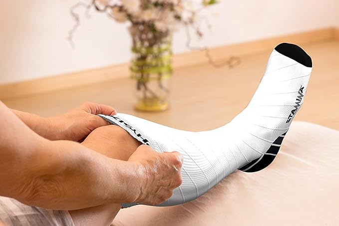 Physix Gear Compression Socks 20-30 mmHg - Men & Women - Running, Nurses, Shin Splints, Flight, Travel
