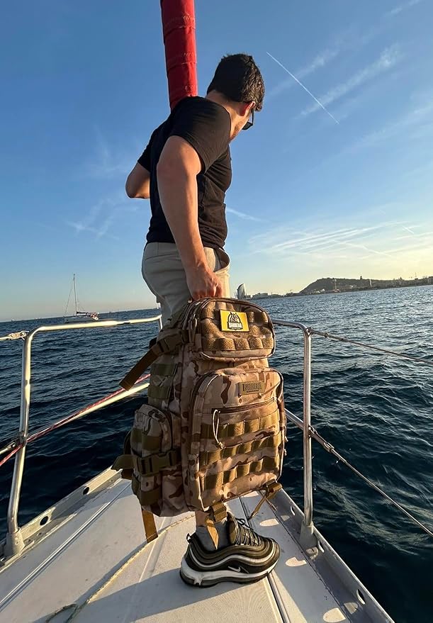 25 L Tactical Backpack: durable military-style backpack with MOLLE system for everyday use, travel, gym, hiking, fishing, camping, and outdoor sports. (MULTICAM CAMO 25L)
