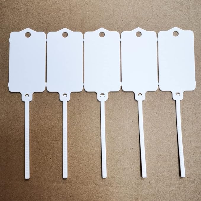 100pcs Reusable Blank Plastic Tags Ties Key Tags 1.45"*2.48" Serrated Tension Sealing Strap with Large Label Plastic Tie Mark Label Waterproof Hang Sign Write on Tag (White, 100pcs)