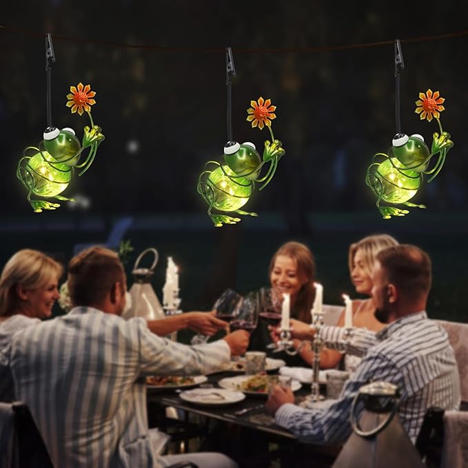 Frog Solar Outdoor Hanging Lantern Creative Small Sculpture Lights Durable Waterproof Lamp Suitable for Festivals Garden Decor Birthday Gifts for Grandma Mom Women Girl