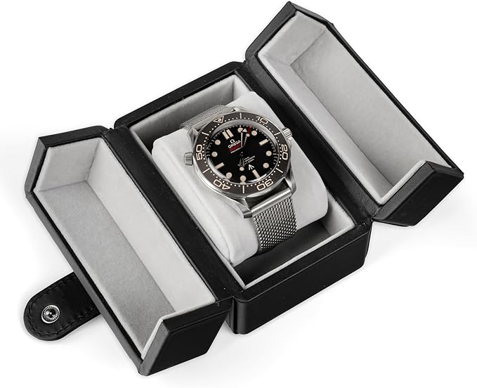 Single Travel Watch Case - Vintage Inspired - Exterior, Soft Microfiber Lining, Fits Up to 42mm Watches - Vegan Leather - Reliable Storage for Home or Travel