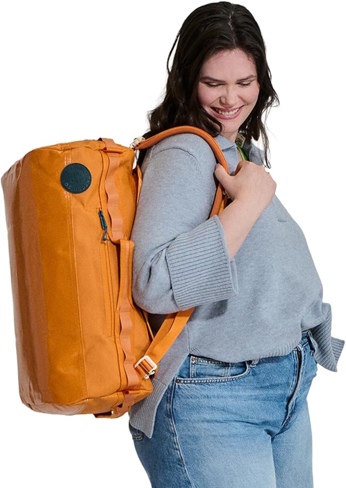 Baboon to the Moon Go-Bag Small 40L – Detachable Straps, Small Duffle Bag for Travel, Gym Bag for Women, Mens Travel Bag, Duffel Bags for Traveling, Travel Duffel Bags for Women (Caramel)