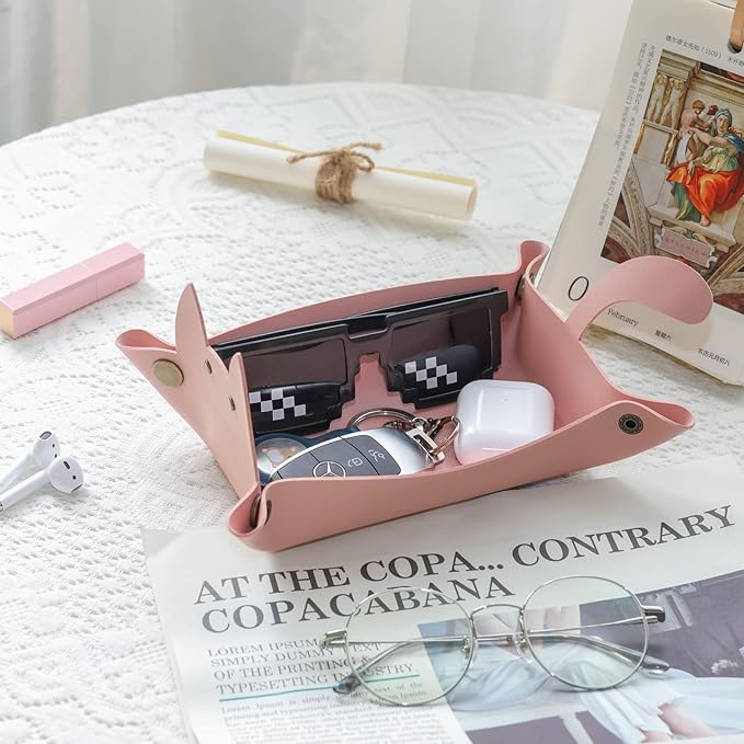 Cute Cat Shaped Leather Valet Tray,Cat Dice Tray,Premium Catchall Jewelry Tray, Folding Portable Travel Organizer,Decorative Desk Organizer for RPG Game Players, (Pink)