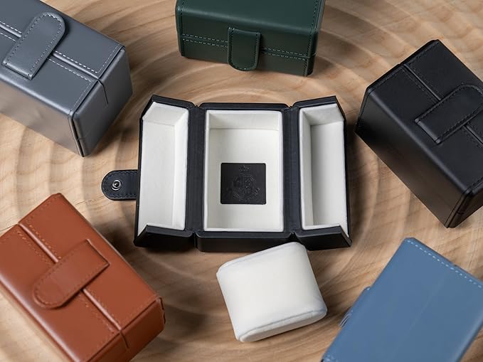 Single Travel Watch Case - Vintage Inspired - Exterior, Soft Microfiber Lining, Fits Up to 42mm Watches - Vegan Leather - Reliable Storage for Home or Travel
