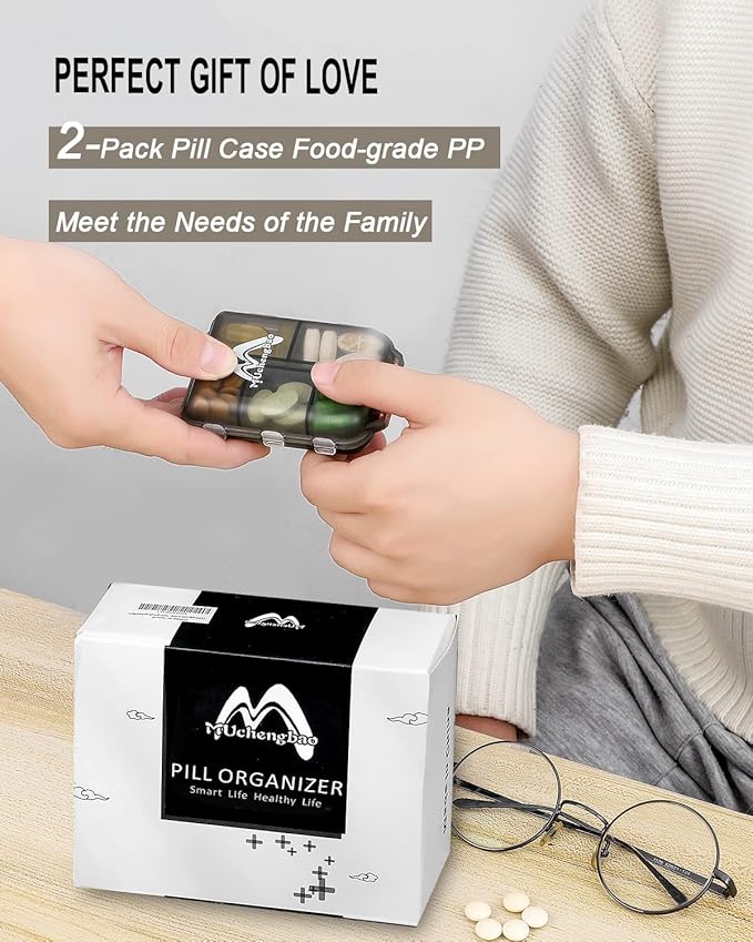 2PS Weekly Pill Organizer Small Folding Box 7 Day BPA-Free Daily Pill Container Foldable Travel Pill Case with Lock Pill Holder， Medicine Organizer for Purse Pocket to Store Vitamin Etc (Black)