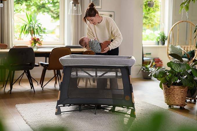 Maxi-Cosi Swift Lightweight Portable Playard, 1-Step Fold Playpen with Travel Bag, 2-Stage Mattress for Newborn to Toddlers, Essential Grey