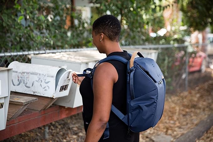 Peak Design Everyday Backpack 20L, Black, MagLatch Top, Dual Side Access, FlexFold Dividers, Fits 15" Laptop, For Camera Carry, Daily Commutes or Travel, Versatile Backpack for Men and Women