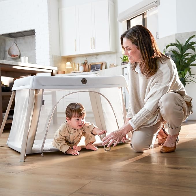 Maxi-Cosi Calao Travel Playard, Infant Bassinet, Toddler Playpen, Portable, Lightweight, Foldable, Easy Setup, with Carry Bag, Breathable Mesh, Classic Oat