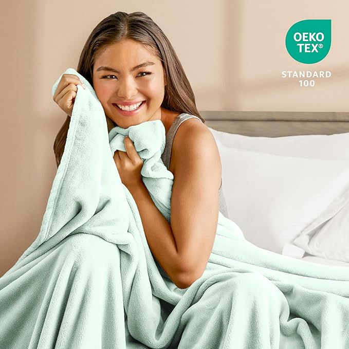 Bare Home Fleece Blanket - Twin/Twin Extra Long - Ultra-Soft Lightweight for Bed, Sofa, and Couch - Luxury Microplush - Cozy Warm Blanket (Twin/Twin XL, Spring Mint)