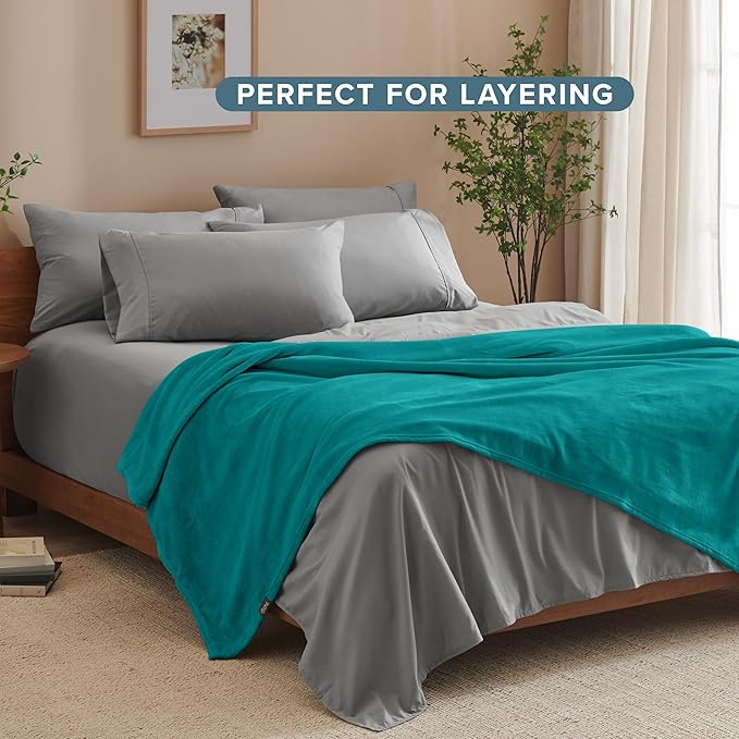 Bare Home Fleece Blanket - Twin/Twin Extra Long - Ultra-Soft Lightweight for Bed, Sofa, and Couch - Luxury Microplush - Cozy Warm Blanket (Twin/Twin XL, Emerald)