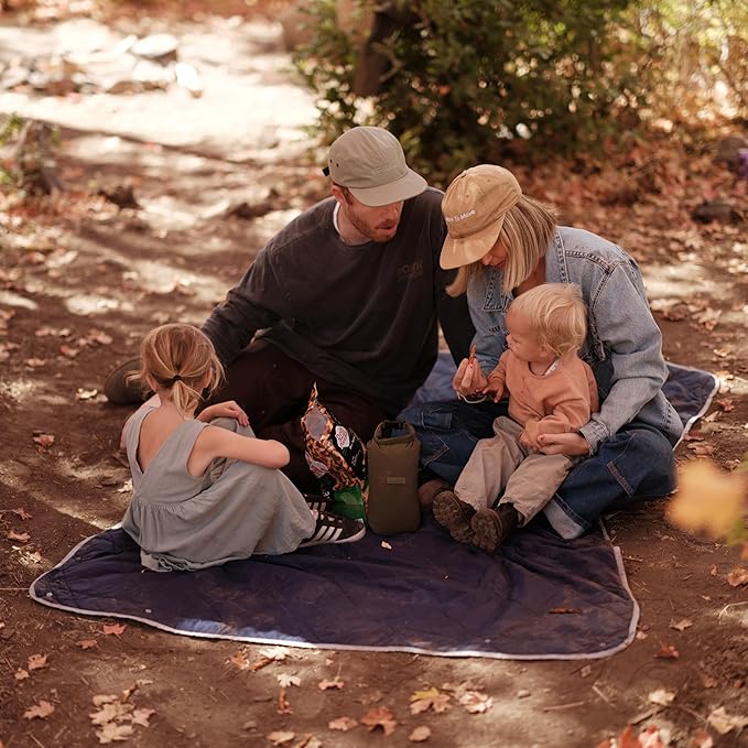 Gravel Layover Travel Blanket – Lightweight, Compact, and Warm with Carry Pouch (Gray)