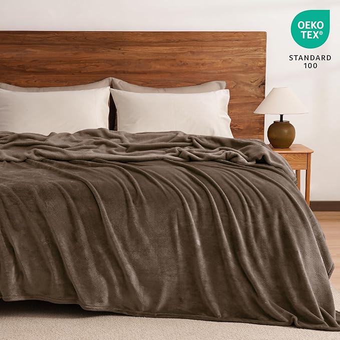 PHF Ultra Soft Fleece Blanket King Size, No Shed No Pilling Luxury Plush Cozy 300GSM Lightweight Blanket for Bed, Couch, Chair, Sofa Suitable for All Season, 108" x 90", Cocoa Brown