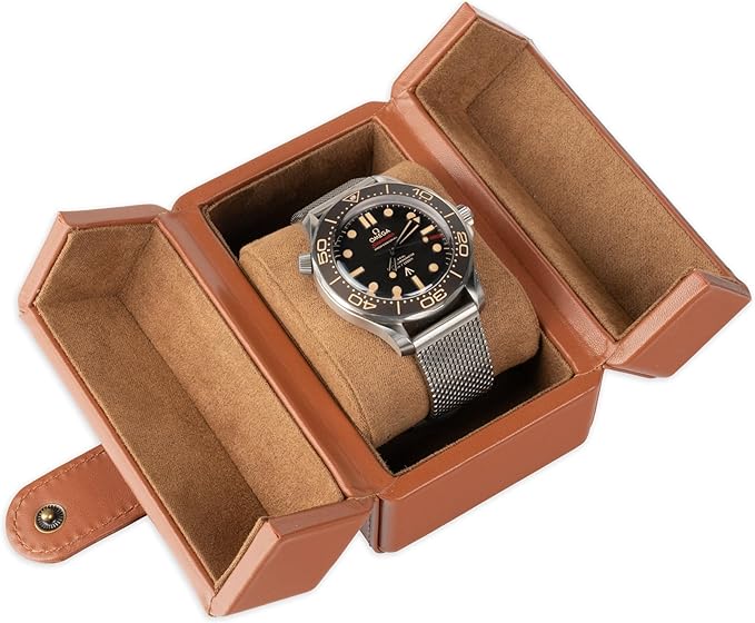 Single Travel Watch Case - Vintage Inspired - Exterior, Soft Microfiber Lining, Fits Up to 42mm Watches - Vegan Leather - Reliable Storage for Home or Travel