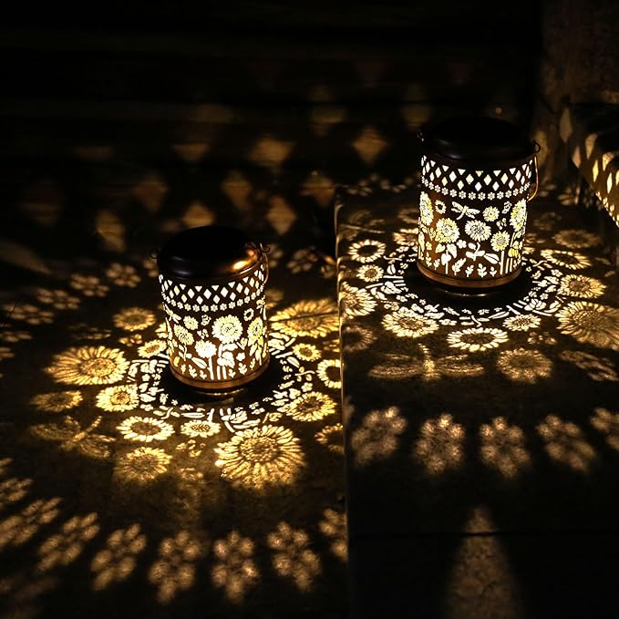 Solar Outdoor Lanterns, Sunflower GardenDecor LED Light Hanging Waterproof SolarMetal Lantern Gifts for Women Mom GrandmaOutdoor Decoration for Patio Pathway Yard