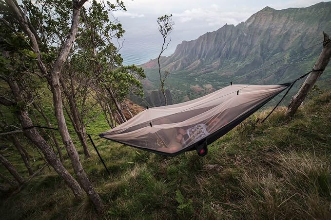 Grand Trunk Skeeter Beeter Pro Mosquito Hammock: Portable Bug Prevention Hammock with Carabiners and Hanging Kit - Perfect for Outdoor Adventures, Backpacking, and Camping Trips, Navy/Forest