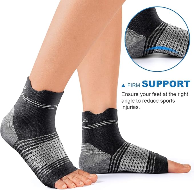 Plantar Fasciitis Sock (6 Pairs) for Men and Women, Compression Foot Sleeves with Arch and Ankle Support (Black, Small)