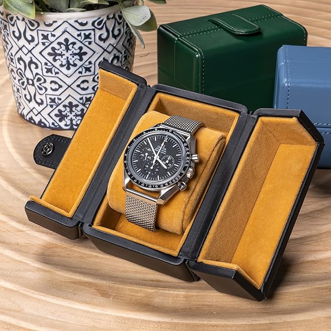 Single Travel Watch Case - Vintage Inspired - Exterior, Soft Microfiber Lining, Fits Up to 42mm Watches - Vegan Leather - Reliable Storage for Home or Travel
