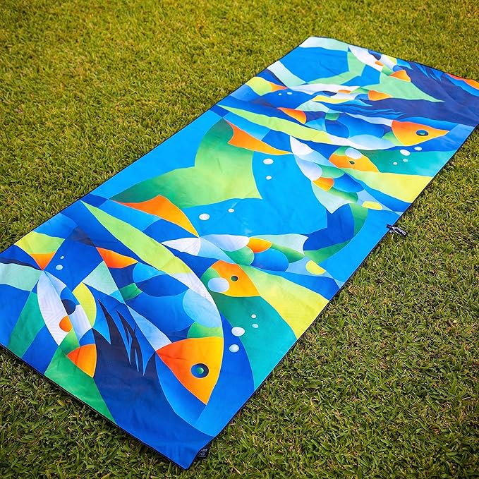 Elite Trend Quick Dry Towel Extra Large 78x35 Inch - Microfiber Beach Towel - Perfect for Beach, Travel, Swimming, Pool, Yoga, Hiking, Camping - Lightweight, Fast Drying, Compact for Adults (Fishes)